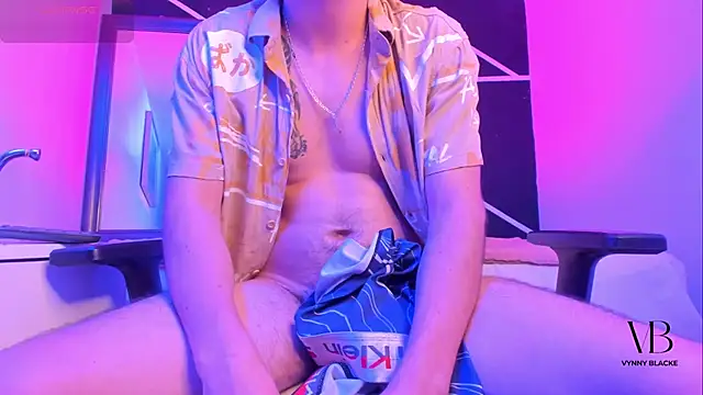 VynnyBlacke  online show from October 16, 12:51 am