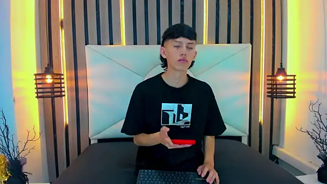 thaigo twink38 online show from March 19, 7:50 pm