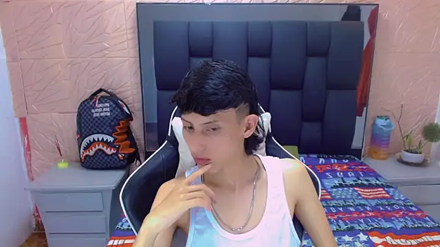 thaigo twink38 online show from October 18, 5:01 am