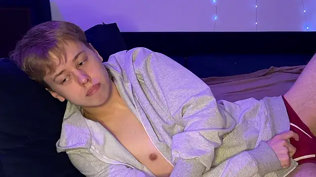  bee boy  online show from October 18, 5:07 pm