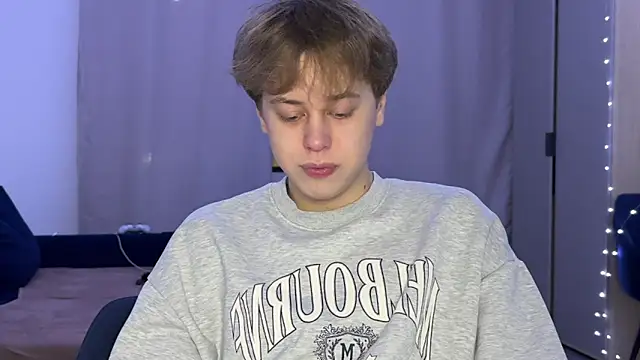  bee boy  online show from November 24, 3:13 pm