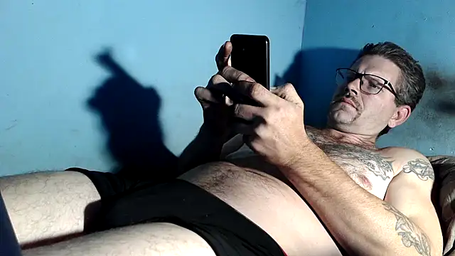 bigdickdaddy6911 online show from November 21, 2:10 am