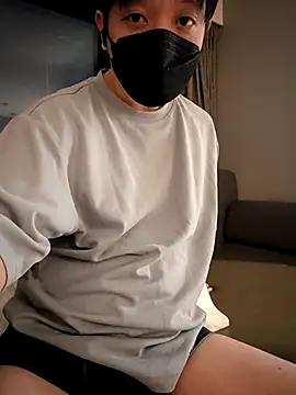 yuuukiiiip online show from June 4, 4:13 pm