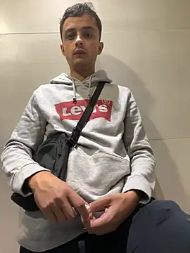 morenitovasco online show from October 20, 4:33 pm