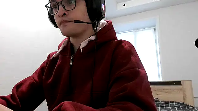 femboi8852 online show from October 3, 2:22 pm