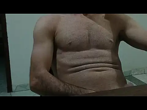 Garoto018 online show from January 18, 3:08 am