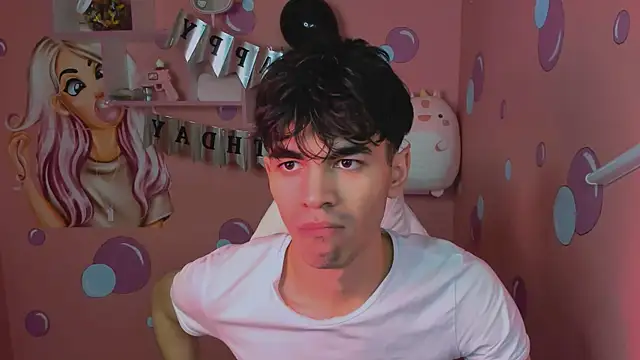 JaremyHarris online show from November 17, 4:21 pm