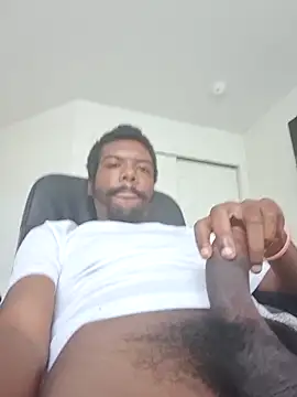 Snapshot of MrBigDickShow chatting on October 17, 3:27 pm MrBigDickShow online show from October 17, 3:27 pm