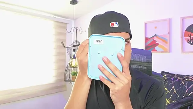 kevienmiet online show from October 9, 11:48 am