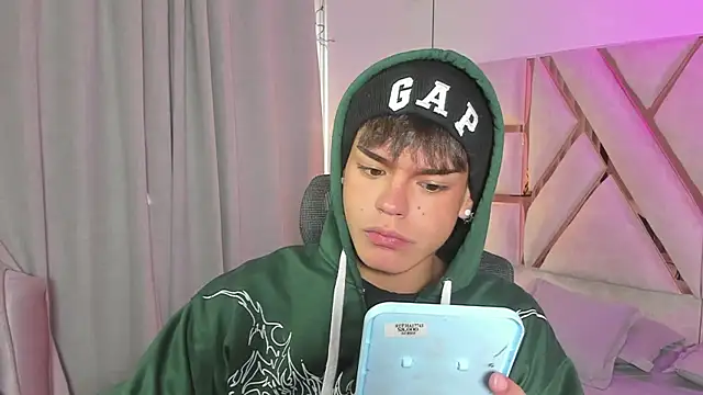 kevienmiet online show from October 14, 11:50 am