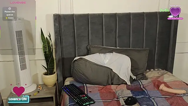 luxuryheaven 8 online show from October 7, 9:52 pm