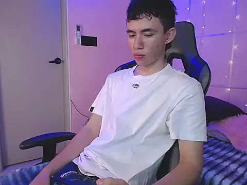 colin boy76 online show from October 9, 3:06 pm