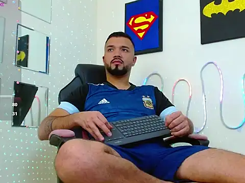 mathewv  online show from December 4, 5:47 am