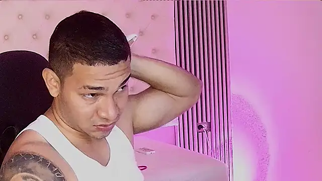 venedic bull online show from October 12, 6:35 pm