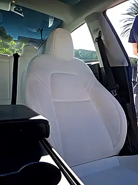 Roddog18 online show from December 3, 9:54 pm