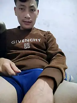 Uh-em95 online show from November 16, 7:16 pm