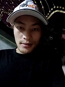 Uh-em95 online show from November 23, 3:34 pm