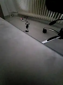 rezzzze online show from October 14, 3:08 pm