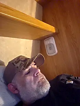 DeeBestEver online show from April 9, 3:18 pm