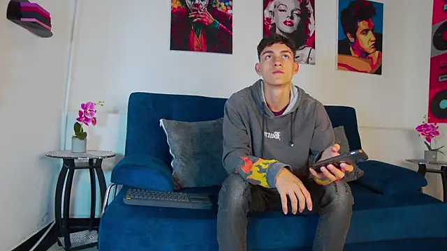 LukeSavagge online show from October 9, 12:10 pm
