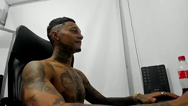 The boy dreams1 online show from October 15, 2:30 am