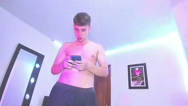 PapiNoha online show from October 21, 2:47 am