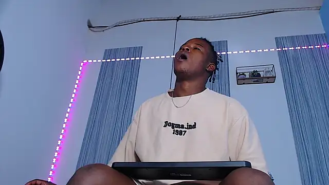 Dark stallionX online show from November 17, 7:17 pm