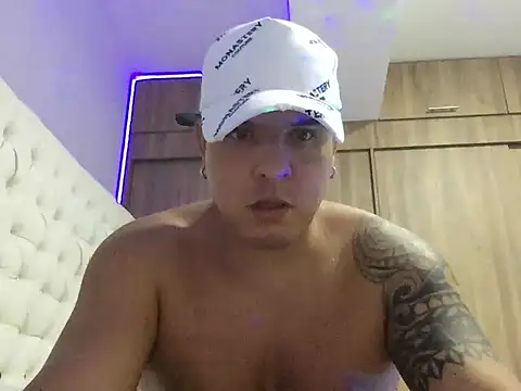 paisaexotico online show from October 6, 1:54 am