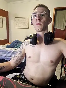 SweetGoodBoy22 online show from November 11, 11:10 pm