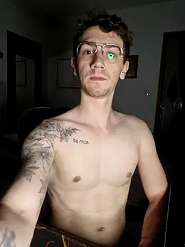 SweetGoodBoy22 online show from November 9, 10:58 pm