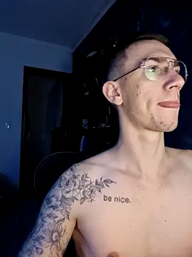 SweetGoodBoy22 online show from November 14, 12:58 am