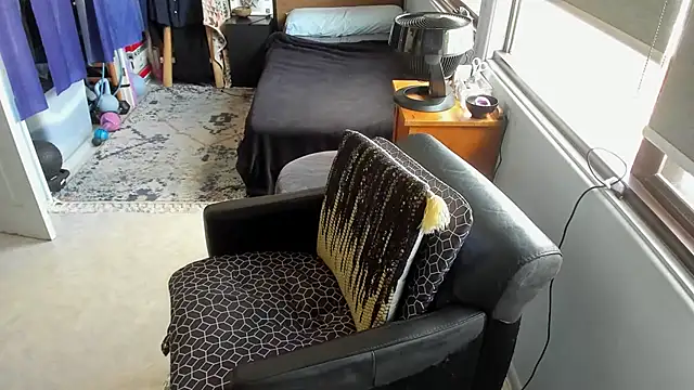 CassiusJohnson online show from October 23, 4:05 am