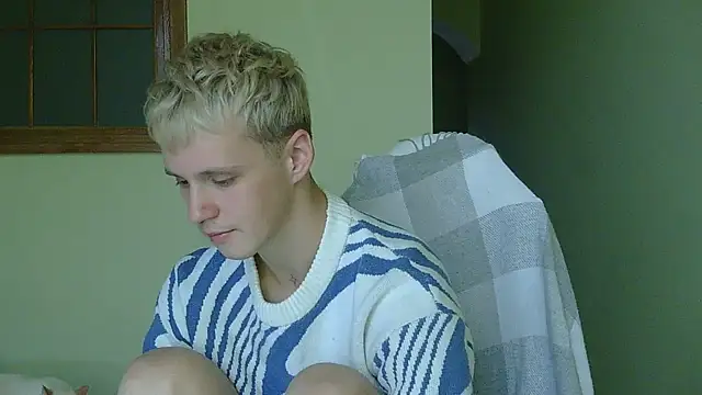  Timmy Boy  online show from October 27, 8:16 am