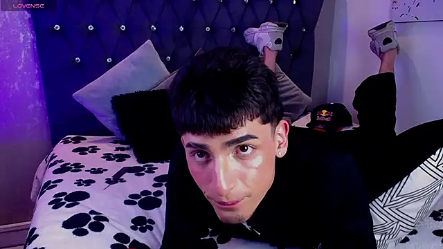 MateoMitchell online show from March 31, 3:52 am