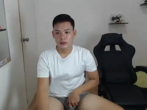 Lloyd Walton online show from December 3, 8:48 pm