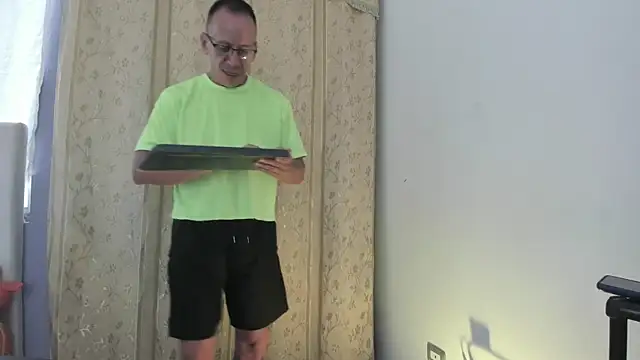  axelking  online show from March 17, 11:46 am