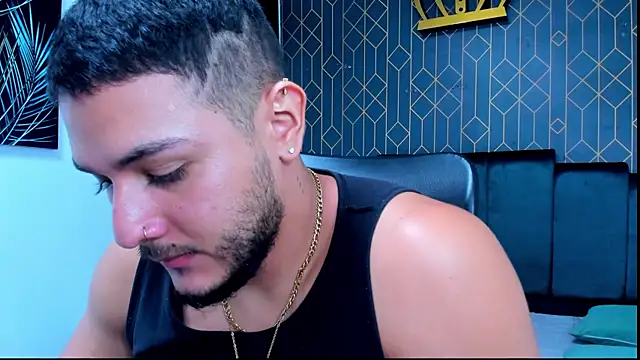 jasonshaw25 online show from January 5, 6:11 pm