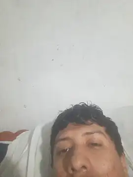 Snapshot of Elkiler72027 chatting on October 10, 1:54 am Elkiler72027 online show from October 10, 1:54 am