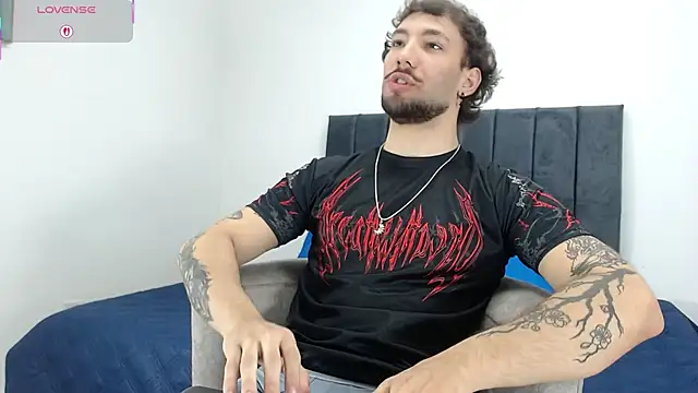 angel kyrozz online show from February 11, 7:08 pm