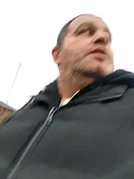 Zsoltzsolti23 online show from November 25, 1:46 pm