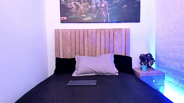 Timothe Evans online show from November 9, 4:38 am