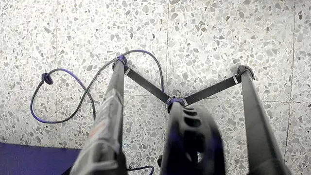 Leoo Miller online show from November 27, 4:05 am