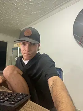 santyrestrepo online show from October 28, 12:13 am