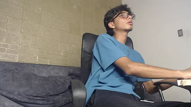 tyler wolf1  online show from November 21, 3:11 pm