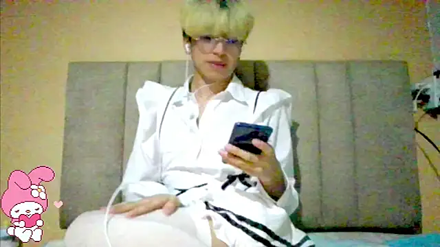 Cerecitauwu online show from October 11, 3:21 am