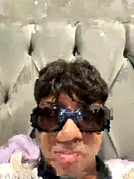 lain213 online show from October 13, 5:35 am