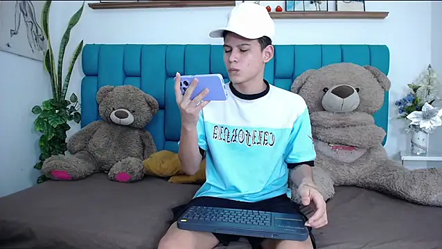 Brian hot online show from February 27, 11:33 am