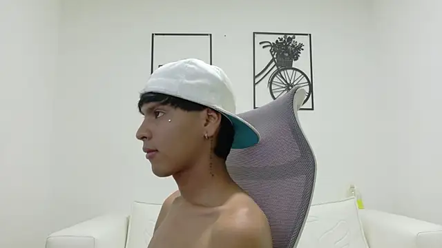 SEBAS LOVER  online show from October 15, 9:22 pm