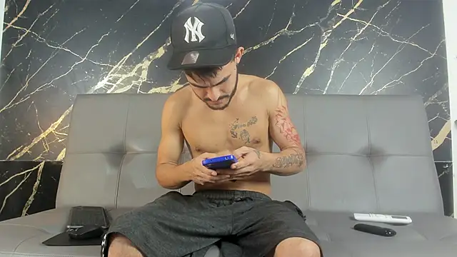 Master King Crazzy777 online show from November 6, 11:57 am