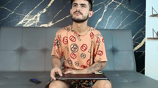 Master King Crazzy777 online show from November 8, 12:19 pm